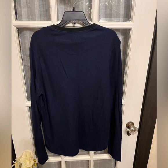 3 Top Bundle Guess Waffle Button Down Tops - Picture 7 of 16